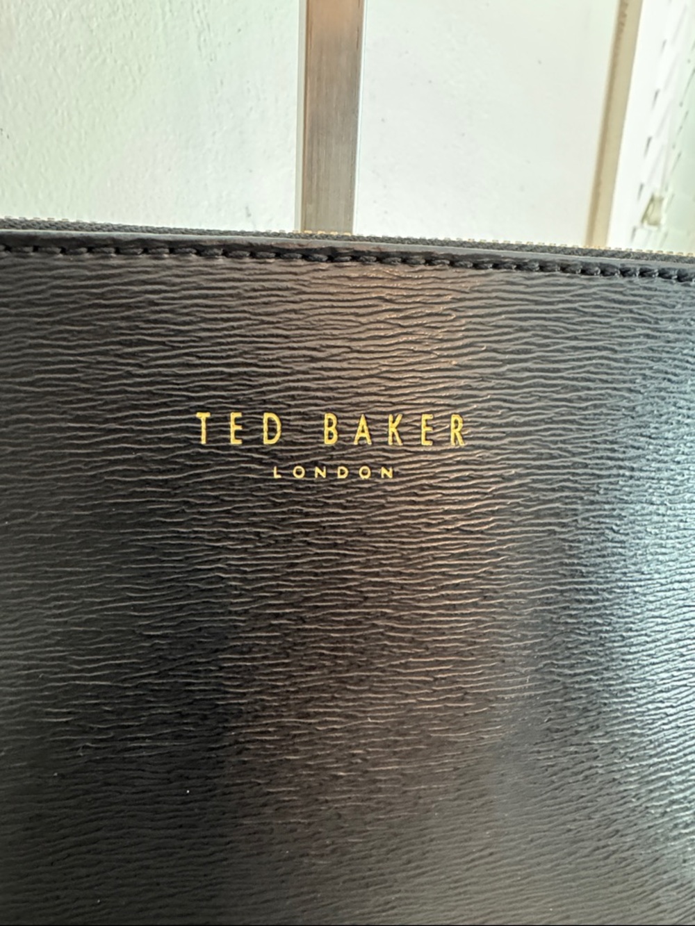 Ted Baker London Harley Link Chain Crossbody Bag - Picture 2 of 6